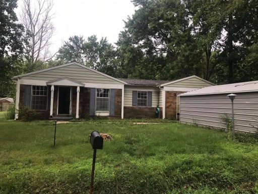 DAY 1 DAY 1: 2409 Doris St. Murphysboro